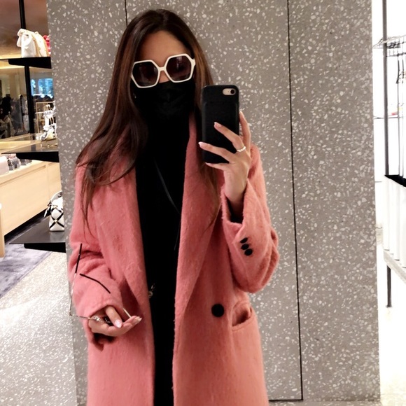 Meet your Posher, Vanessa - Picture 2 of 3